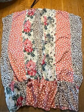Umgee Peach Patchwork Floral & Leopard Ruffled Tunic